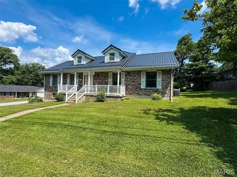 2610 Marsh Ave, Hannibal, MO 63401