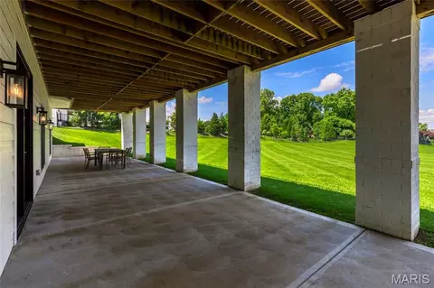 Exterior - 1205 Patchwork Flds, Chesterfield, MO 63005 photo 7 of 13