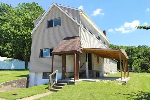 216 N Main St, Caseyville, IL 62232