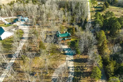 498 Cunningham Rd, Cuba, MO 65453