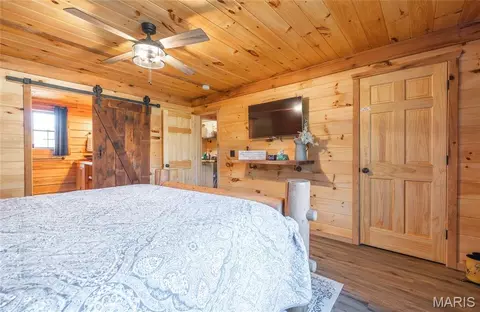 Bedroom - 498 Cunningham Rd, Cuba, MO 65453 photo 6 of 6