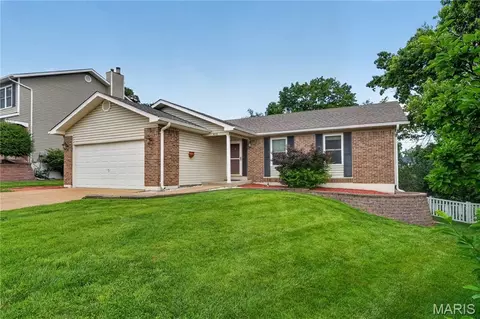 416 Harvest Hill Ct, Ballwin, MO 63021