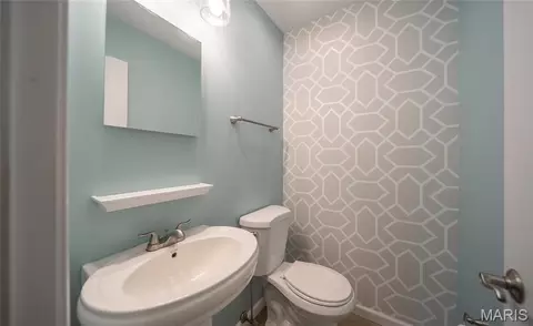 Bath - 1643 Sequoya Ih Rd, Cuba, MO 65453 photo 1 of 3