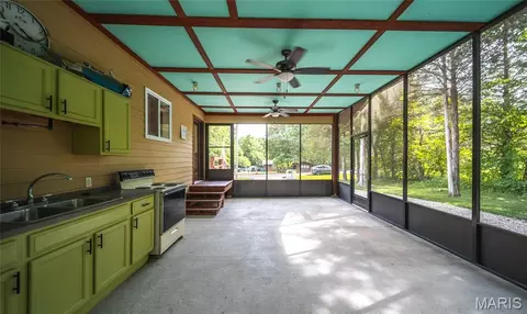 Exterior - 1643 Sequoya Ih Rd, Cuba, MO 65453 photo 6 of 10