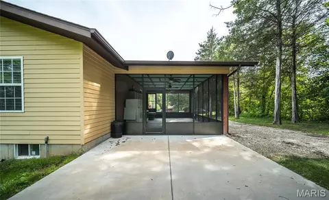 Exterior - 1643 Sequoya Ih Rd, Cuba, MO 65453 photo 9 of 10