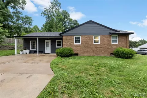 860 Poppy Ln, Cape Girardeau, MO 63701