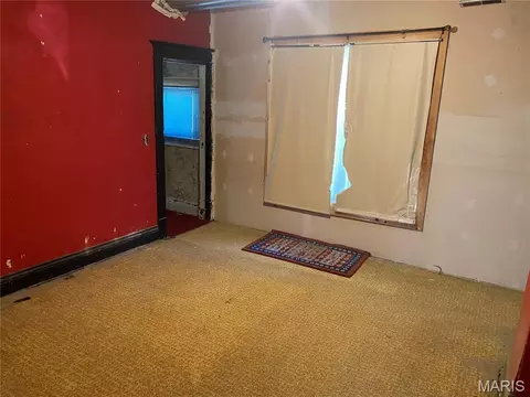 Bedroom - 310 Olive St, Hannibal, MO 63401 photo 1 of 6