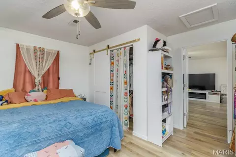 Bedroom - 15895 Hallmark Ln, Saint Robert, MO 65584 photo 3 of 8