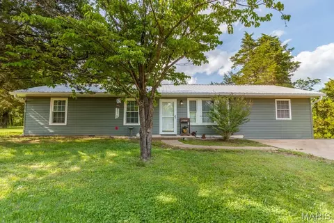15895 Hallmark Ln, Saint Robert, MO 65584