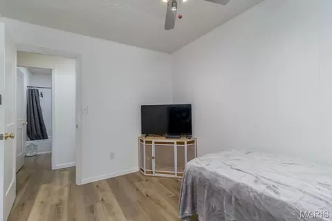 Bedroom - 15895 Hallmark Ln, Saint Robert, MO 65584 photo 5 of 8