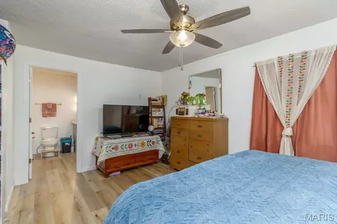 Bedroom - 15895 Hallmark Ln, Saint Robert, MO 65584 photo 2 of 8