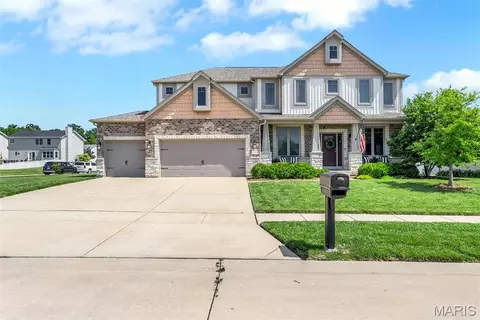 51 Blue Brook Ct, O'fallon, MO 63366