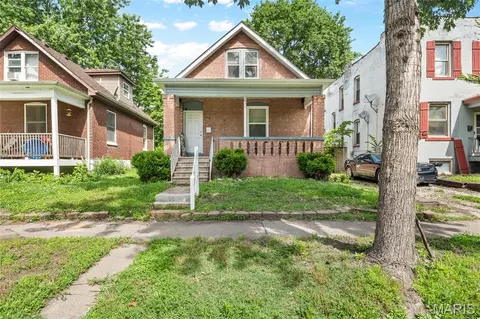 2411 Benton, Granite City, IL 62040