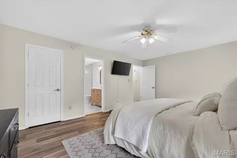 Bedroom - 1428 Cedar Bluff Dr, Ballwin, MO 63021 photo 2 of 5