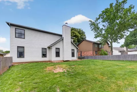 Exterior - 1428 Cedar Bluff Dr, Ballwin, MO 63021 photo 6 of 6