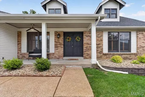 Exterior - 1428 Cedar Bluff Dr, Ballwin, MO 63021 photo 2 of 6