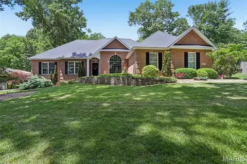 259 Westlake Trl, Litchfield, IL 62056