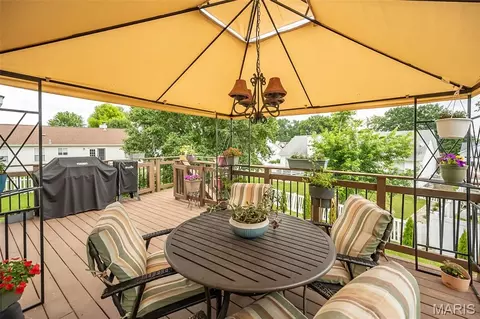 Exterior - 16 Tomahawk Ct, O'fallon, MO 63366 photo 5 of 11