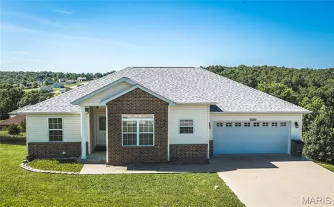 106 Ash Ct, Saint Robert, MO 65584