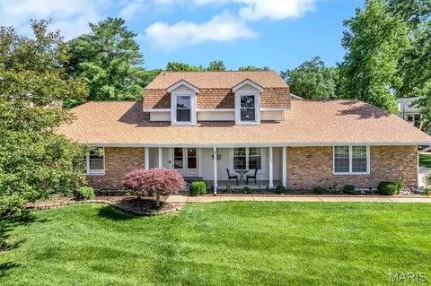 1748 Golden Lake Ct, Chesterfield, MO 63017
