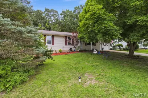 2622 Camelot Ct, Rolla, MO 65401