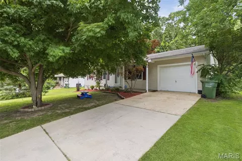 2622 Camelot Ct, Rolla, MO 65401