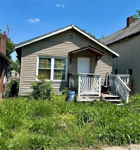 5917 Harney Ave, Saint Louis, MO 63136