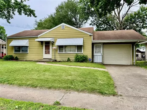 2925 Wayne Ave, Granite City, IL 62040