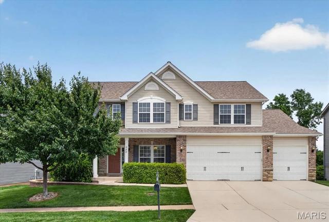 688 Stoney Creek Ln, Ballwin, MO 63021