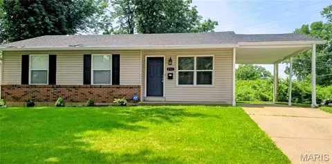 430 Lemondale Ln, Florissant, MO 63031