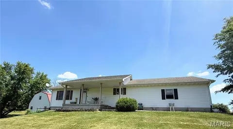 30135 Katydid St, La Plata, MO 63549