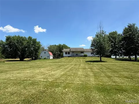 30135 Katydid St, La Plata, MO 63549