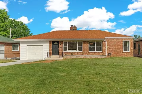 6416 Lavernell Ct, Saint Louis, MO 63116
