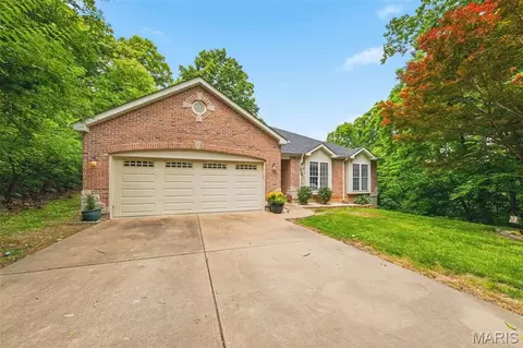 Exterior - 609 Hoene Ridge Estates Dr, Eureka, MO 63025 photo 3 of 10