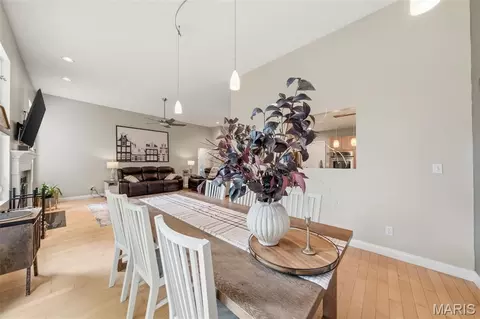Dining - 609 Hoene Ridge Estates Dr, Eureka, MO 63025 photo 3 of 4