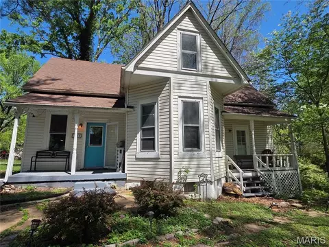 3318 Putnam Ave, Belleville, IL 62226