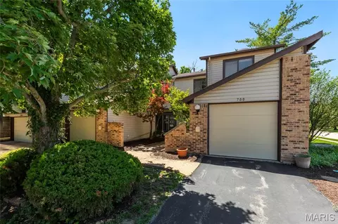 Exterior - 700 Windy Ridge Dr, Ballwin, MO 63021 photo 12 of 12