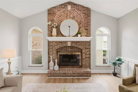 Living - 116 Timber Meadows Dr, O'fallon, MO 63368 photo 7 of 10