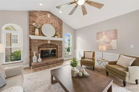 Living - 116 Timber Meadows Dr, O'fallon, MO 63368 photo 10 of 10