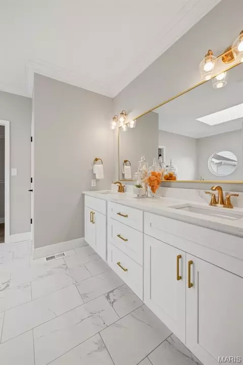 Bath - 116 Timber Meadows Dr, O'fallon, MO 63368 photo 4 of 7