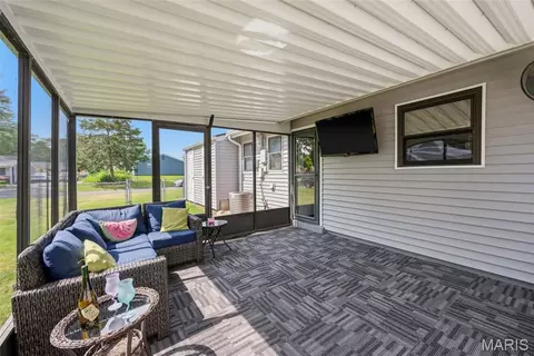 Exterior - 802 Love Dr, O'fallon, MO 63366 photo 7 of 15