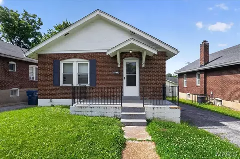 8024 Cler Ave, Saint Louis, MO 63114