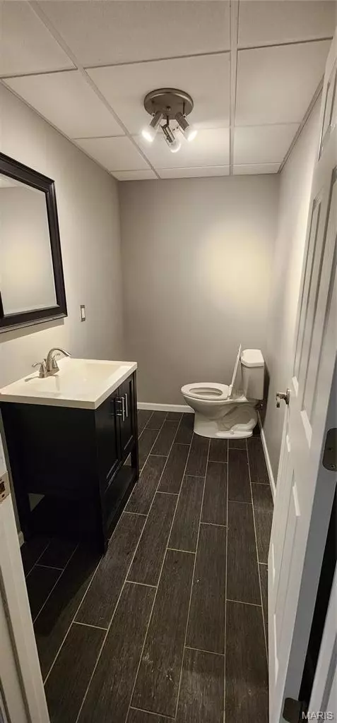Bath - 16 Gemini Dr, Hannibal, MO 63401 photo 3 of 3