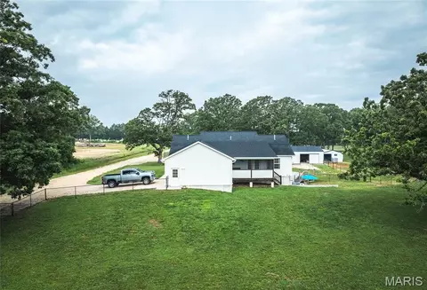 Exterior - 73 N Scott Rd, Cuba, MO 65453 photo 6 of 13