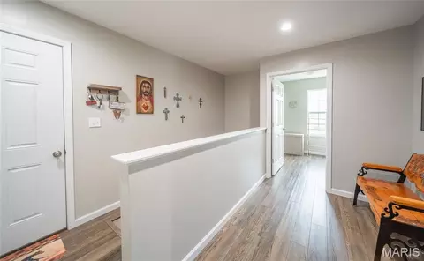 Entry Way - 73 N Scott Rd, Cuba, MO 65453 photo 3 of 3