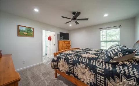 Bedroom - 73 N Scott Rd, Cuba, MO 65453 photo 2 of 6
