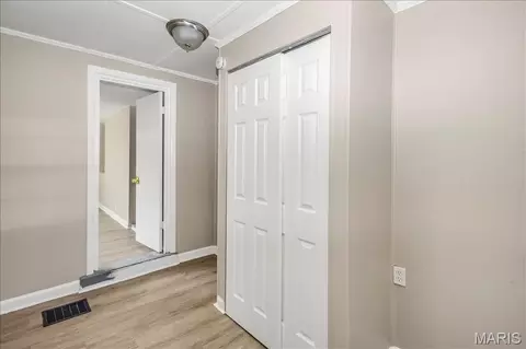 Entry Way - 7461 Castro Dr, Ferguson, MO 63135 photo 4 of 5