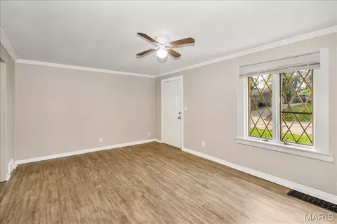 Living - 7461 Castro Dr, Ferguson, MO 63135 photo 1 of 7