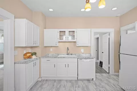 Kitchen - 418 E Adams St, O'fallon, IL 62269 photo 3 of 3