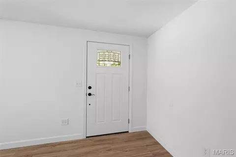 Entry Way - 156 Hogan Ave, Pacific, MO 63069 photo 1 of 1